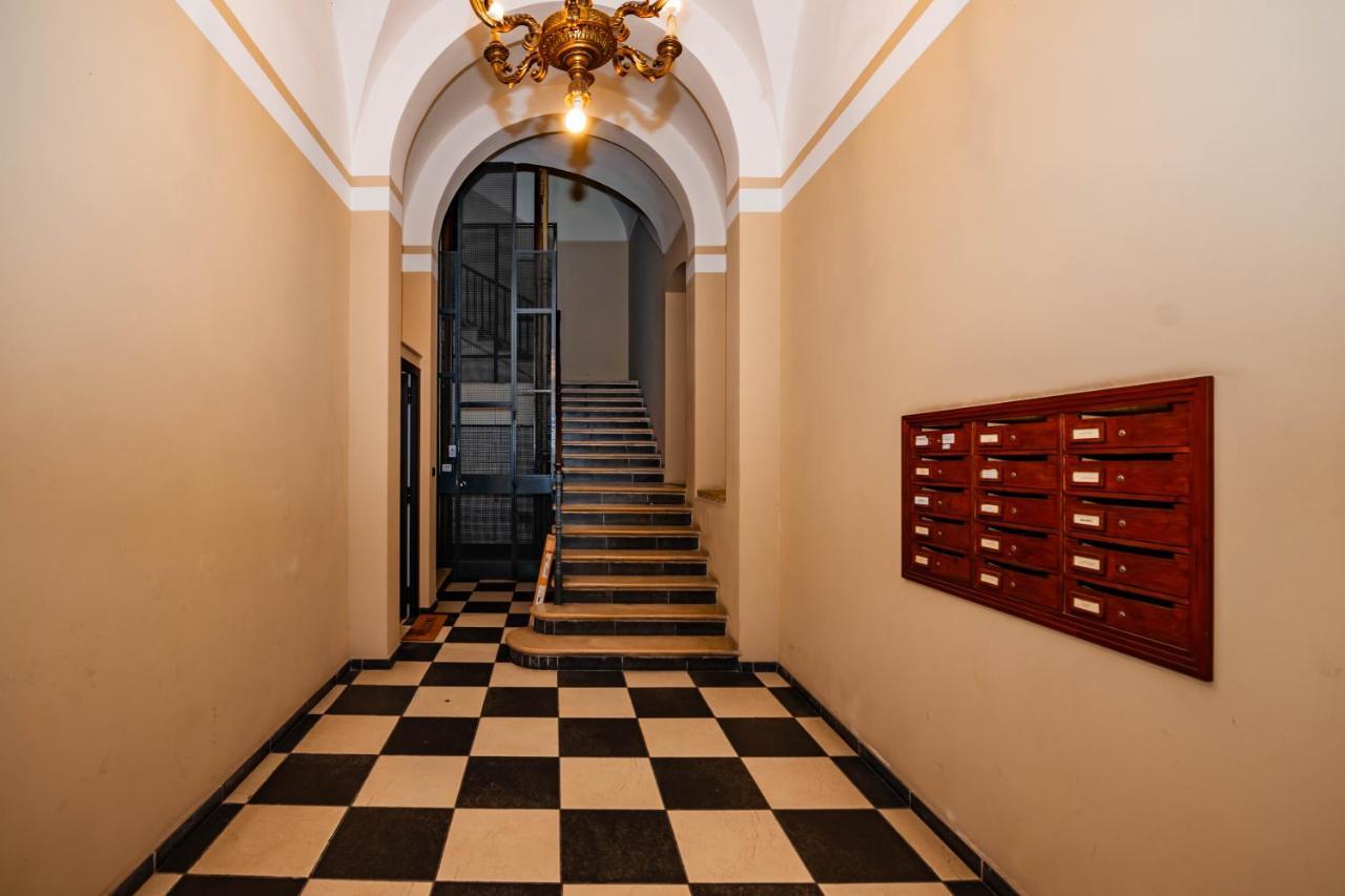 Stone House Apartment Bari Exterior photo